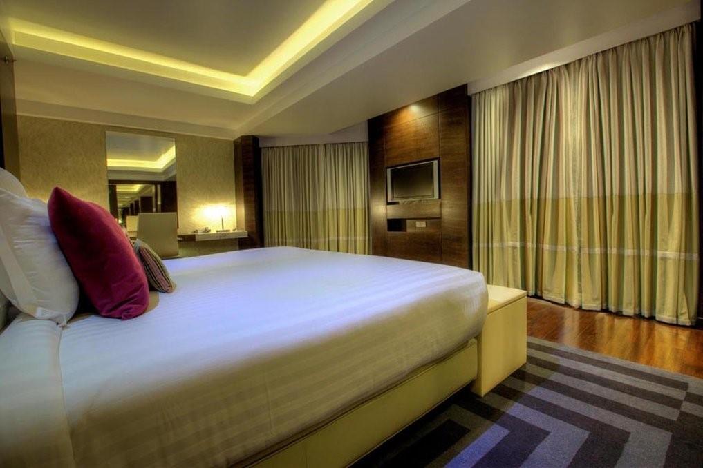 Avari Towers Karachi Phòng bức ảnh A bedroom at the hotel