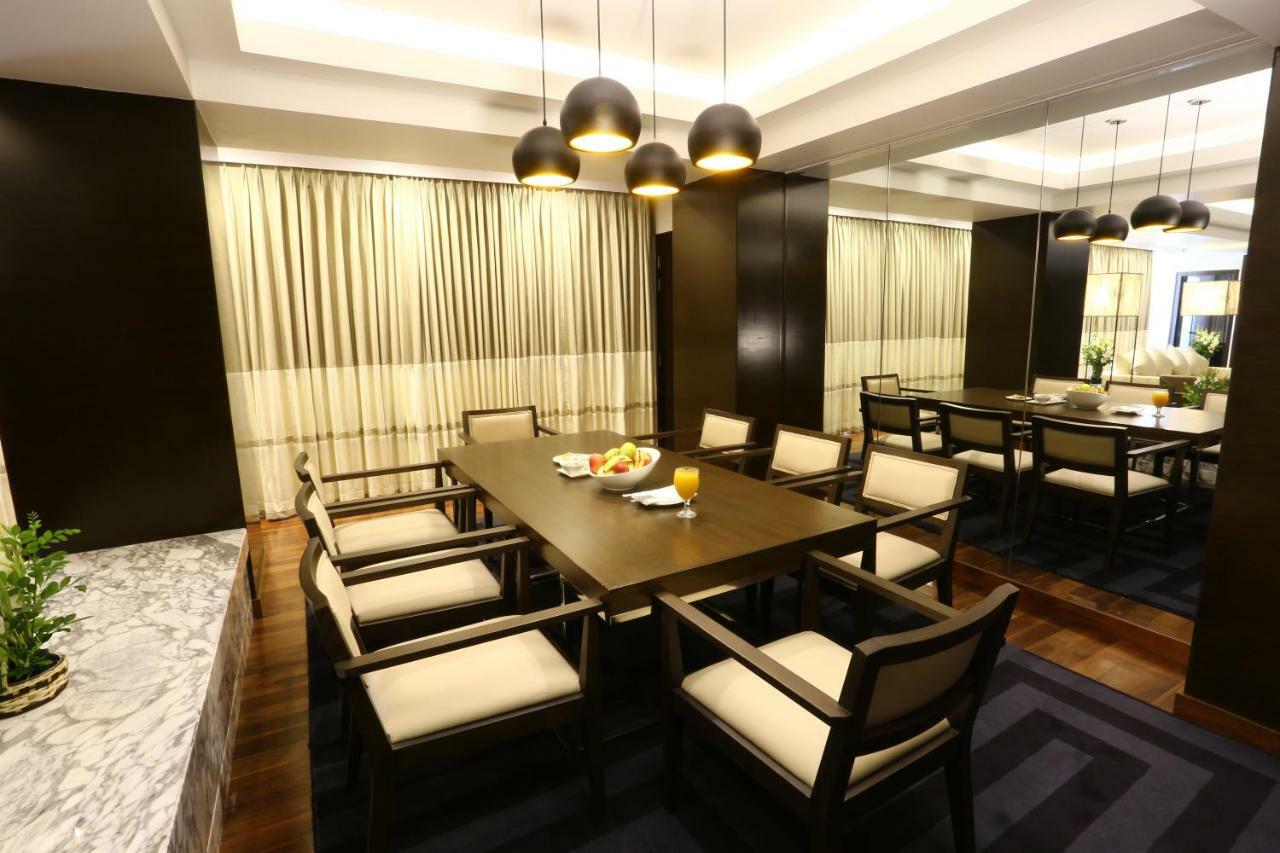 Avari Towers Karachi Ngoại thất bức ảnh The dining room